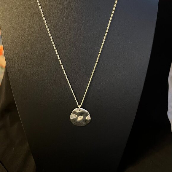 Chloe + Isabel Jewelry - Chloe + Isabel Silver Hammered Disk Necklace